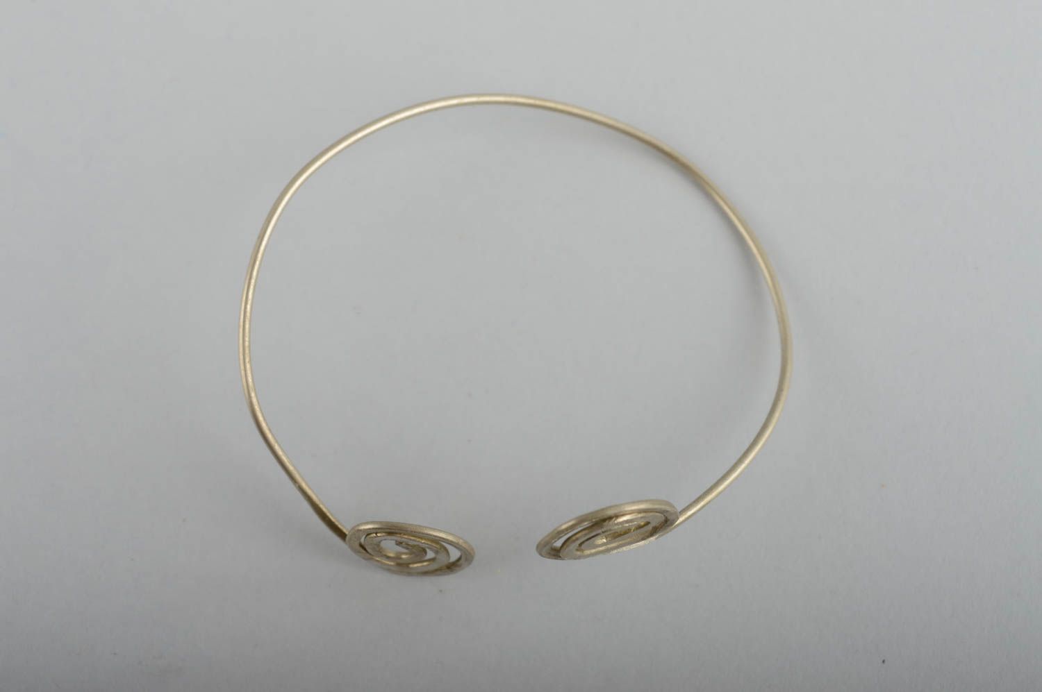 Bracelet en métal Bijoux fait main Accessoire femme spirale fantaisie mode photo 3