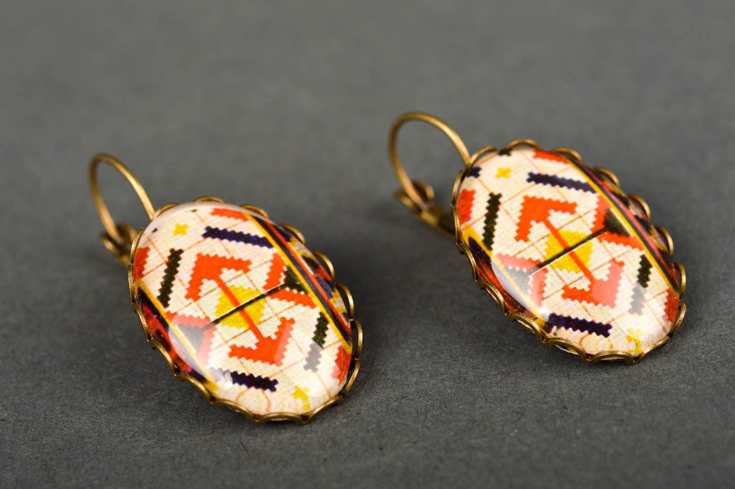 Cabochon earrings handmade vintage earrings with print round-shaped earrings photo 2