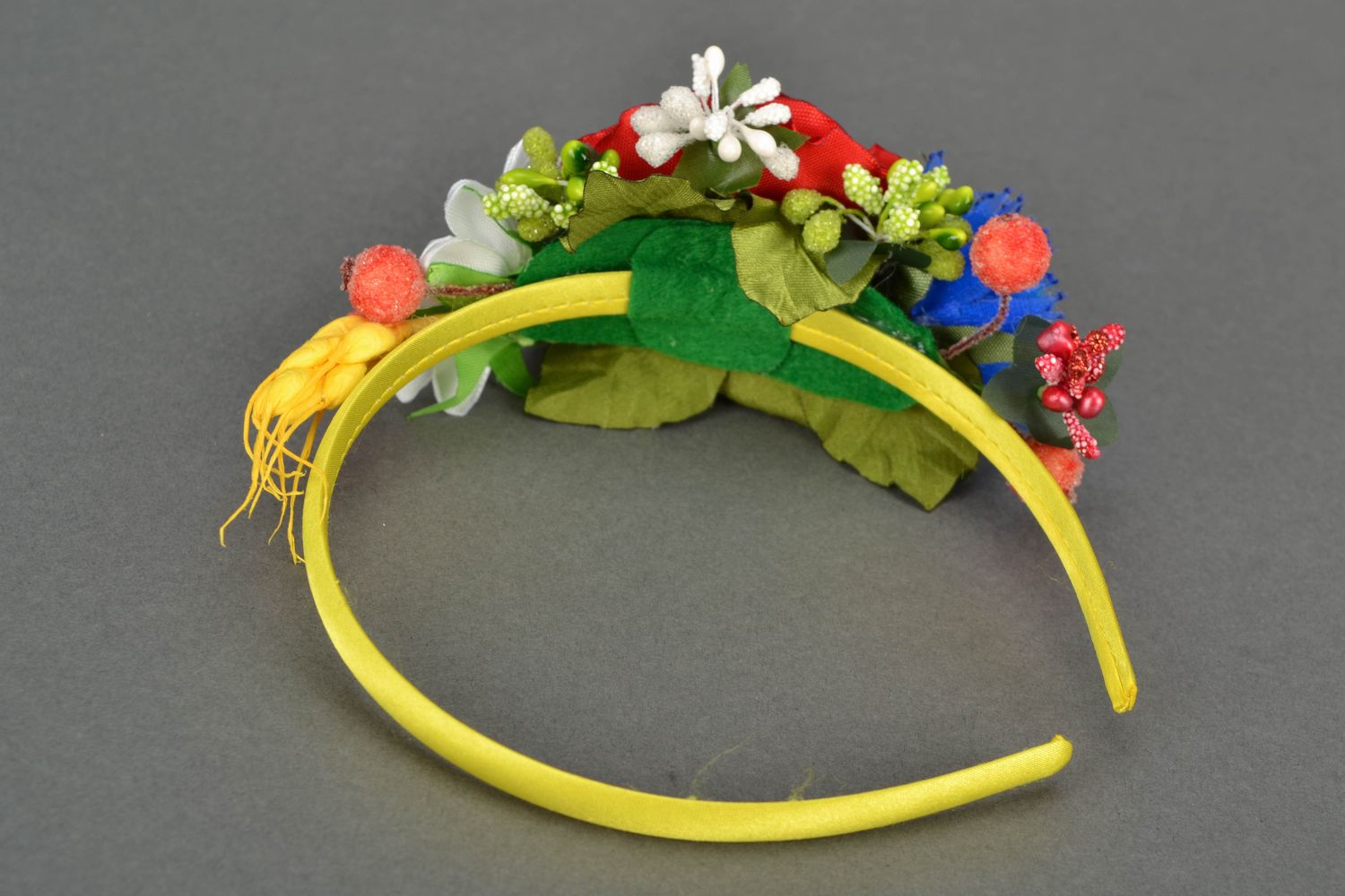 Headband with field flowers photo 4
