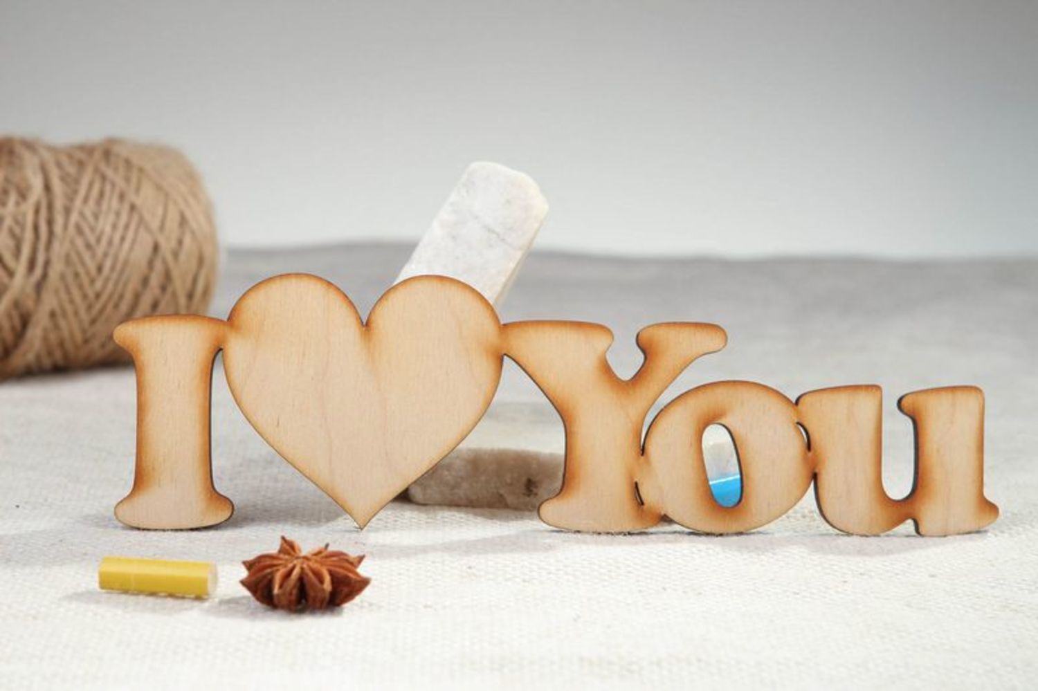 Chipboard lettering I love you photo 1
