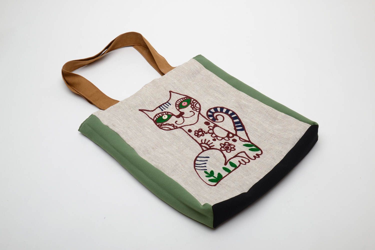 Handmade fabric bag with embroidered cat photo 2