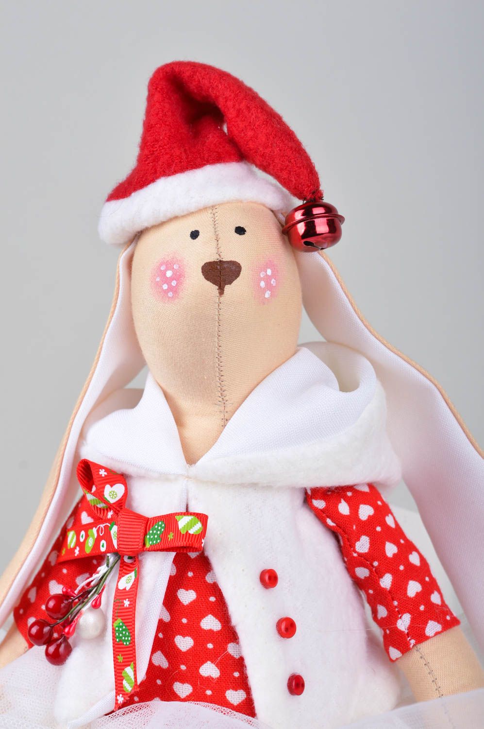 Spielzeug Hase handmade im Rock Haus Deko Geschenk für Kinder stilvoll festlich foto 1