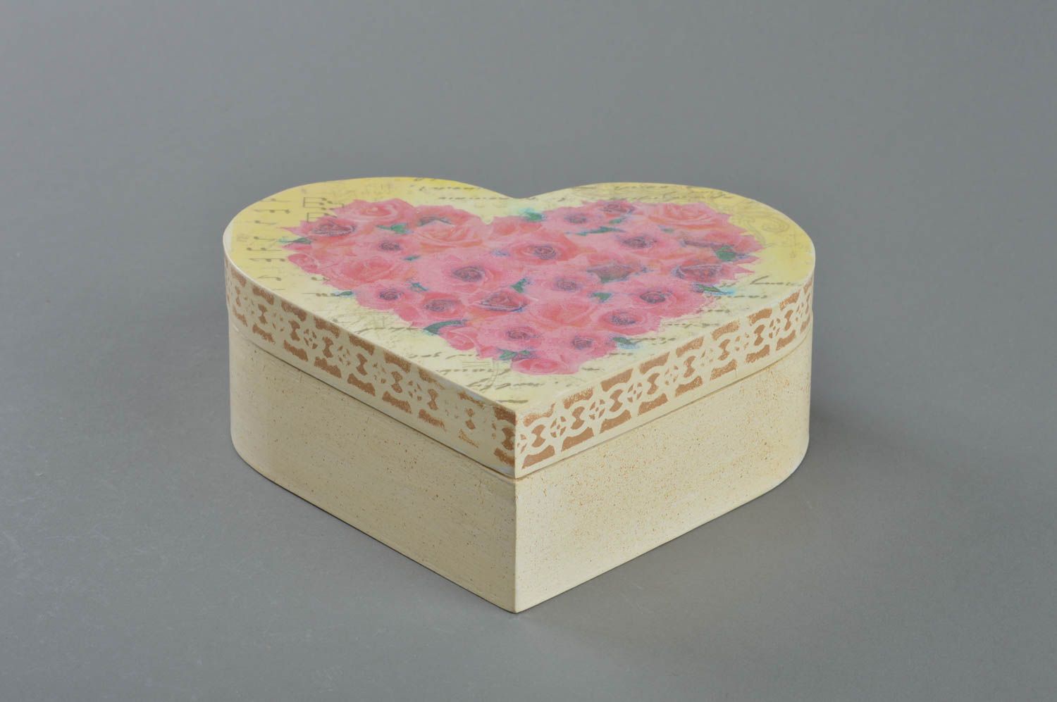 Boîte décorative en contreplaqué faite main originale en forme de coeur photo 1
