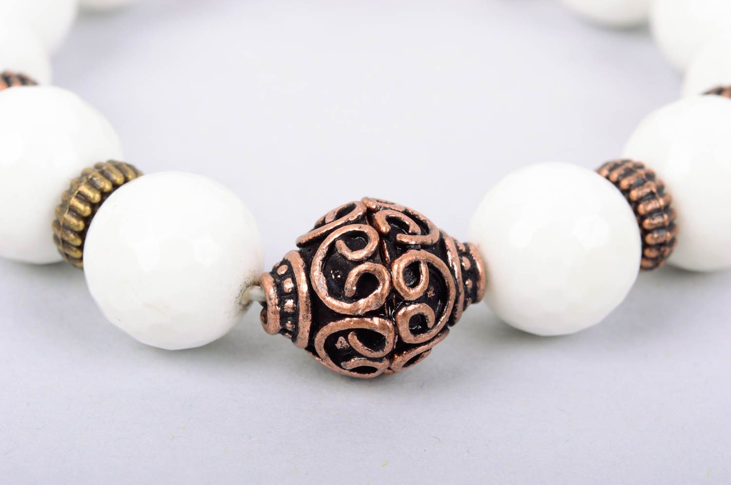 Handmade bracelet with natural stones white stylish bracelet wrist accessory photo 4