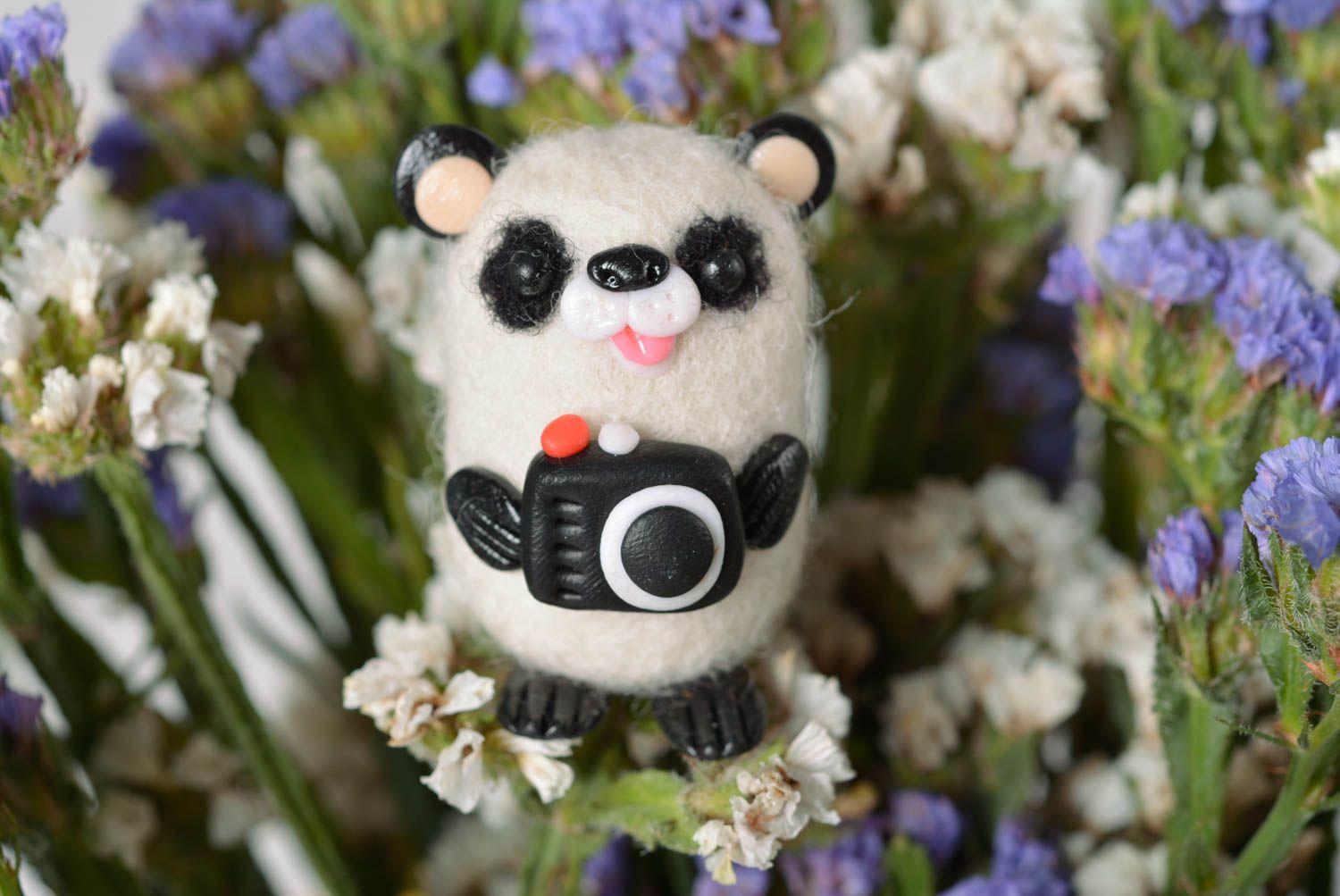 Gefilzte Figur handmade Panda Spielzeug originelle Geschenke weiß schwarz foto 4