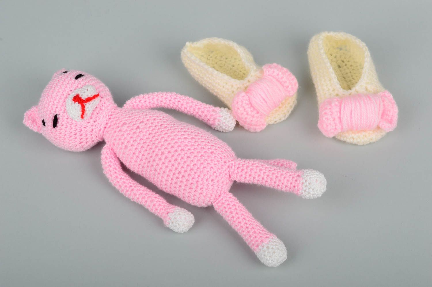 Peluche chat Chaussons bébé faits main tricotés au crochet Cadeau enfant photo 3