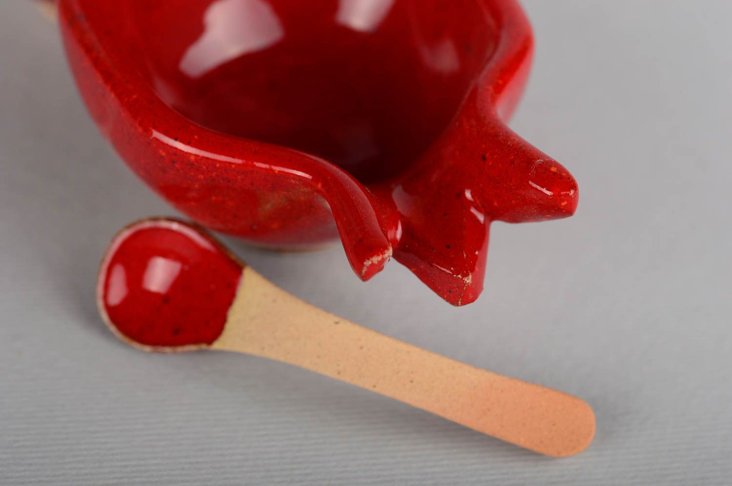 Saucière design fait main Vaisselle céramique Accessoire cuisine rouge grenades photo 5