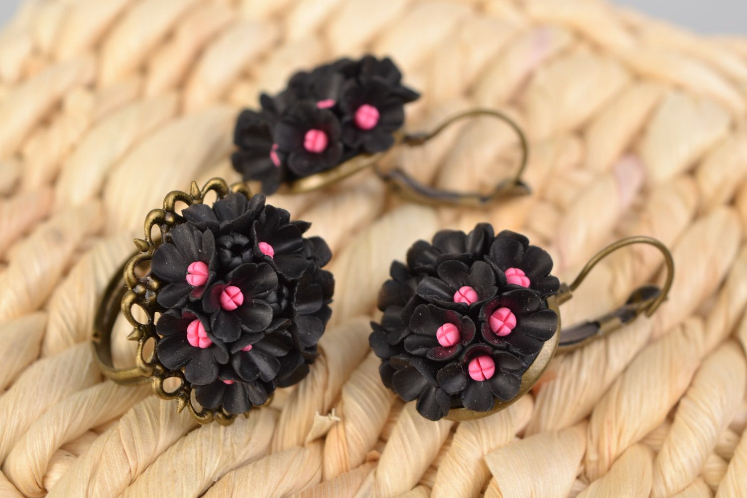Handmade set of polymer clay jewelry flower ring and earrings photo 1