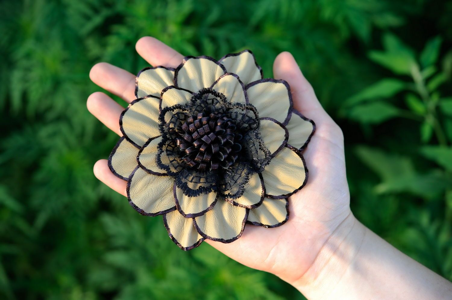 Broche faite main originale fleur photo 5