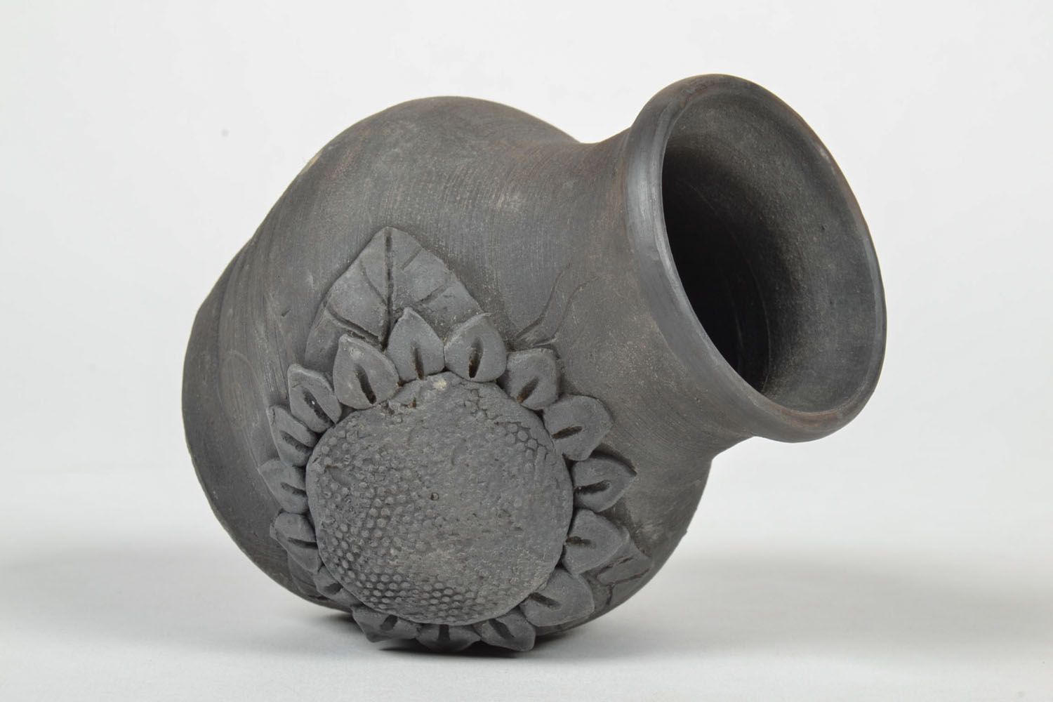 Pequeno vaso de cerâmica fumaça preta foto 4