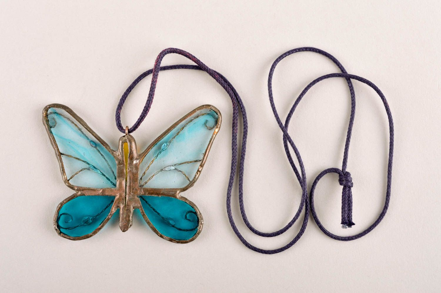 Бижутерия ручной работы украшение на шею подвеска и кулон оловяный Бабочка фото 3