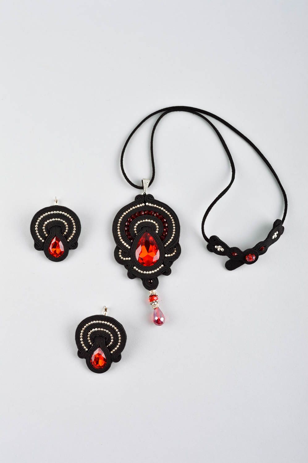 Handmade soutache jewelry set textile pendant textile earrings beaded jewelry photo 2