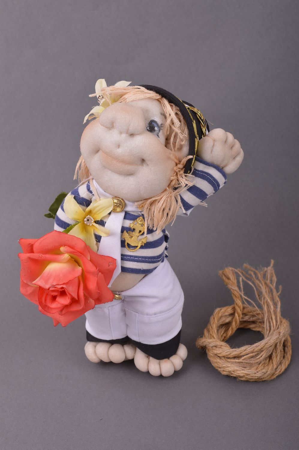 Muñeco artesanal juguete original elemento decorativo marinero gracioso foto 1
