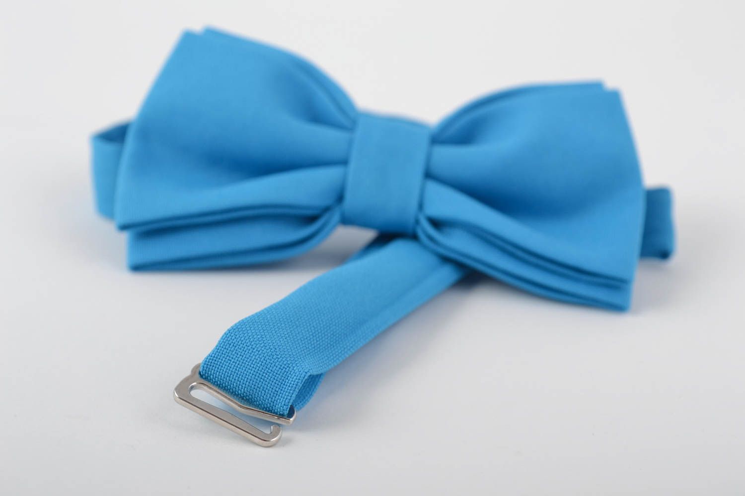 Голубой галстук бабочка из ткани ручной работы с регулируемым ремешком фото 5