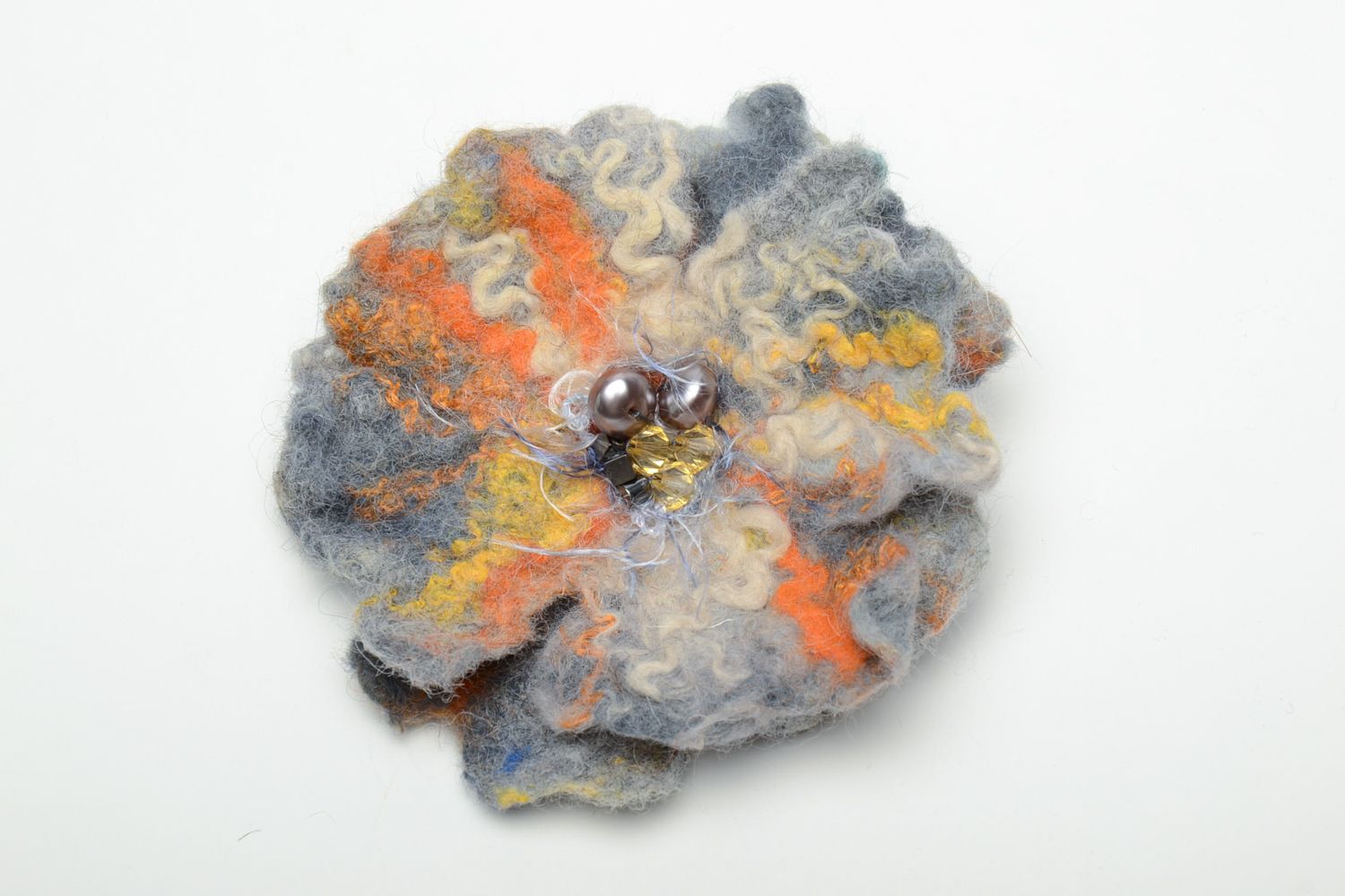 Felted wool floral brooch photo 3