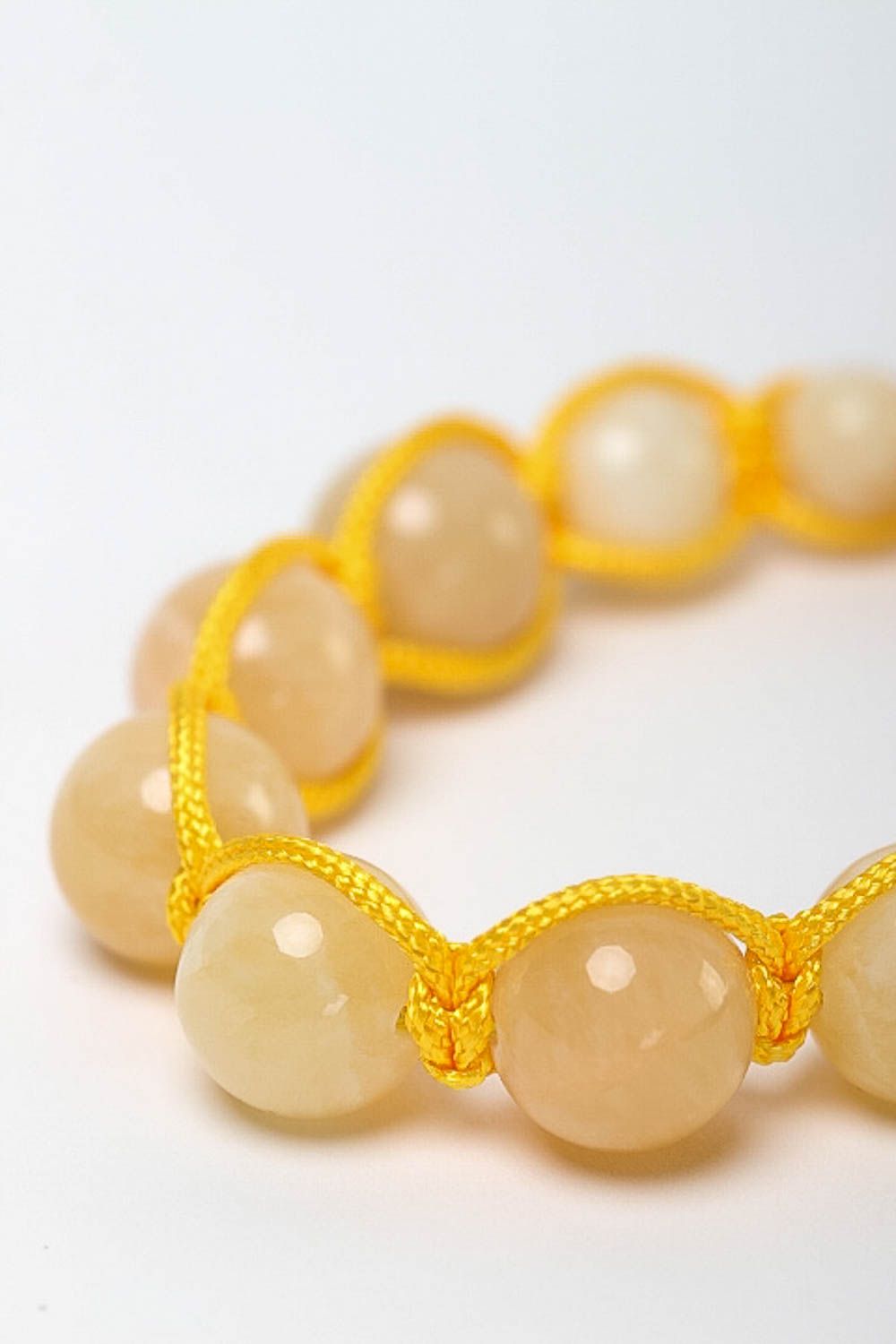 Bracelet jaune Bijou fait main en calcite et cordon design Cadeau pour femme photo 3