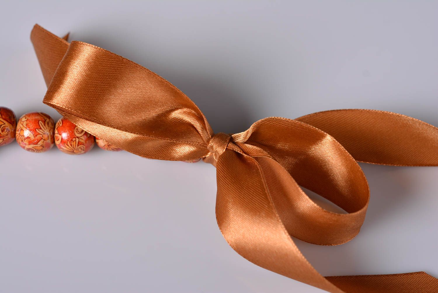 Collier boules en bois Bijou fait main orange avec ruban Accessoire femme photo 5