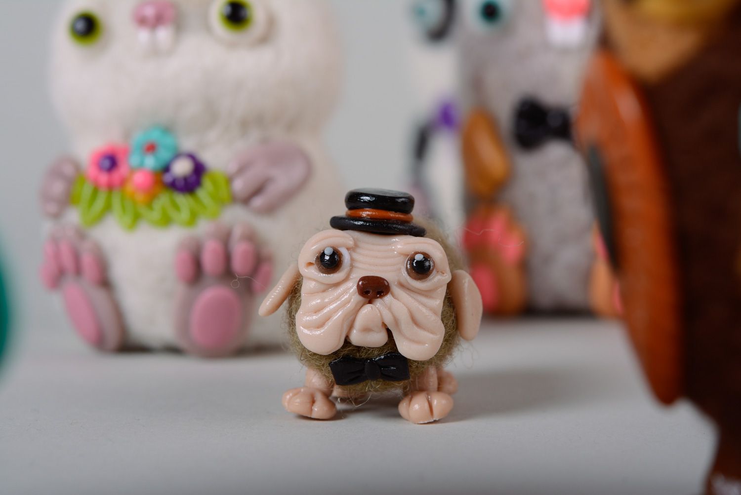 Handmade miniatur Kuscheltier Hund in Trockenfilzen Technik foto 4