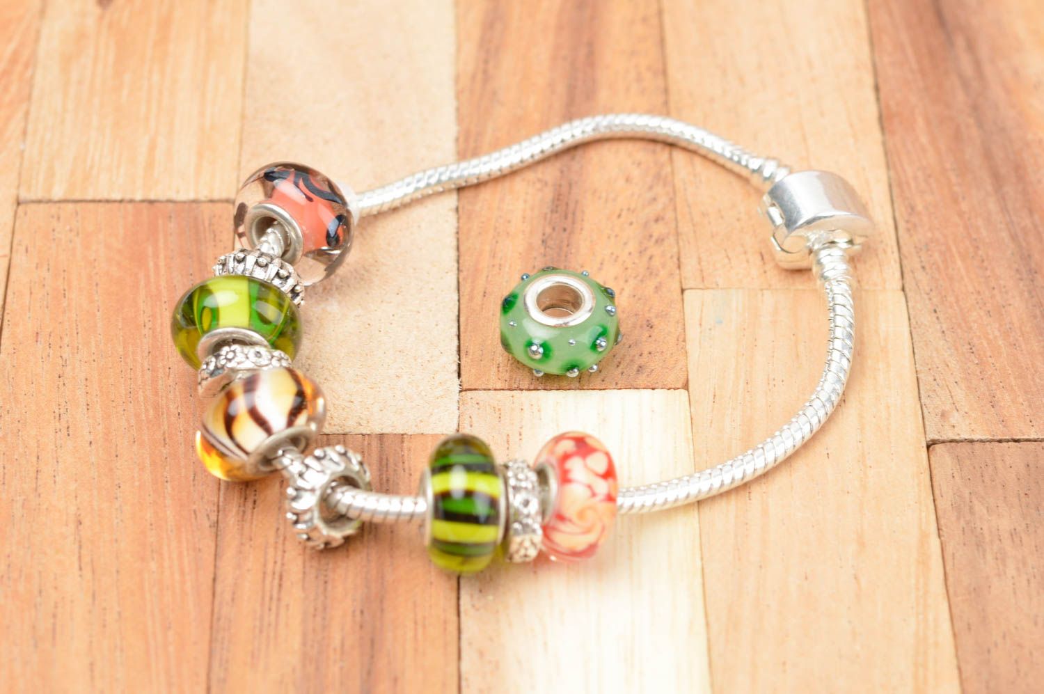 Designer green bead unusual decorative fittings handmade lovely accessories photo 4