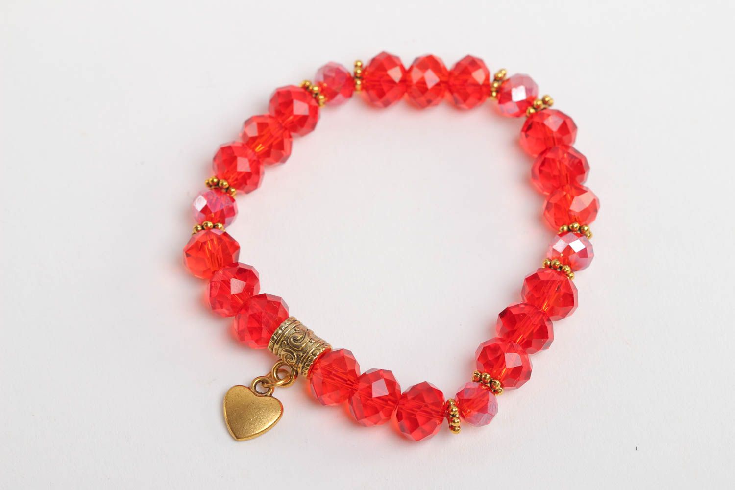 Handmade crystal beaded bracelet in red color with heart centerpiece photo 2