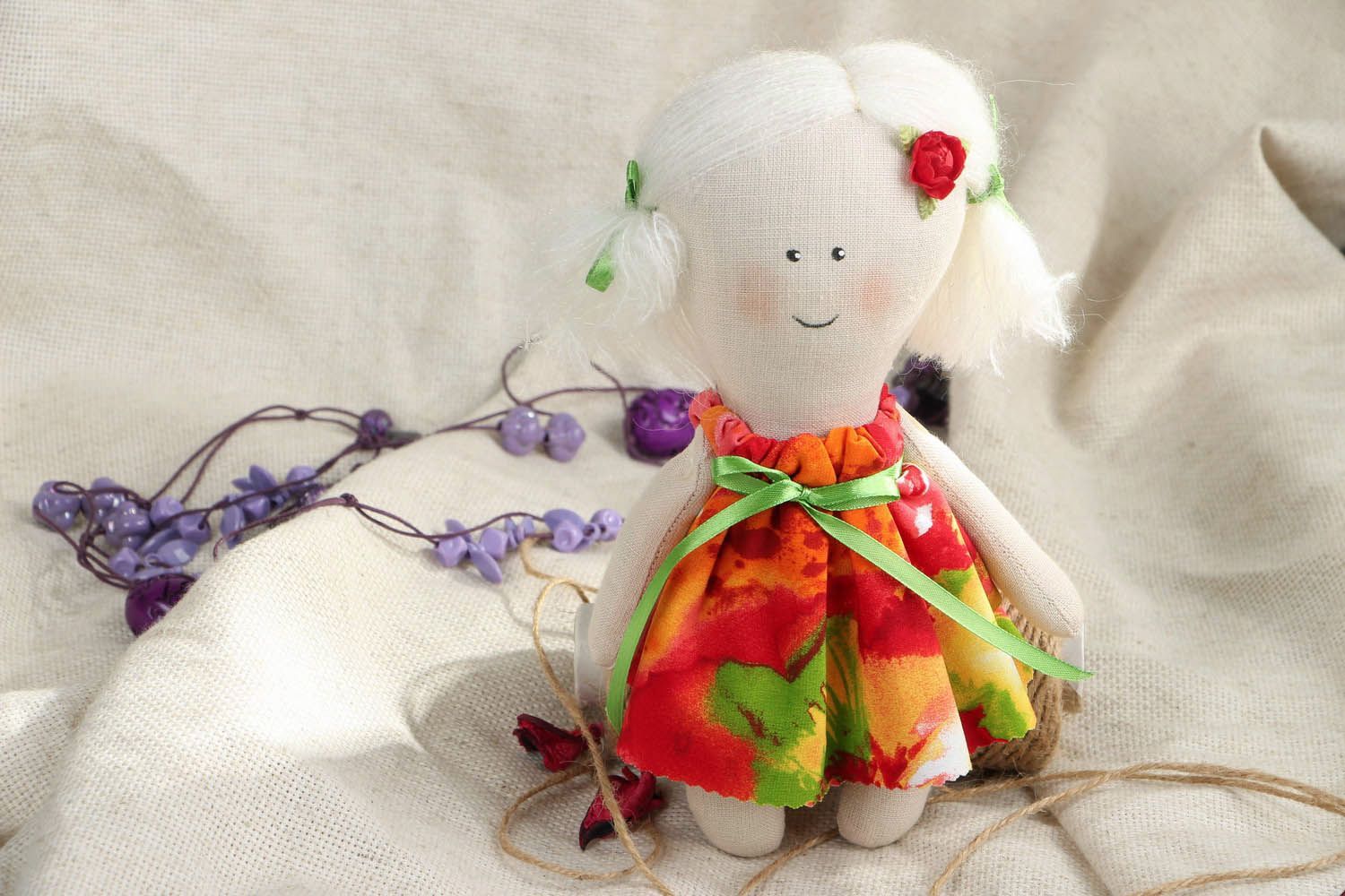 Peluche artisanale poupée en robe faite main photo 5