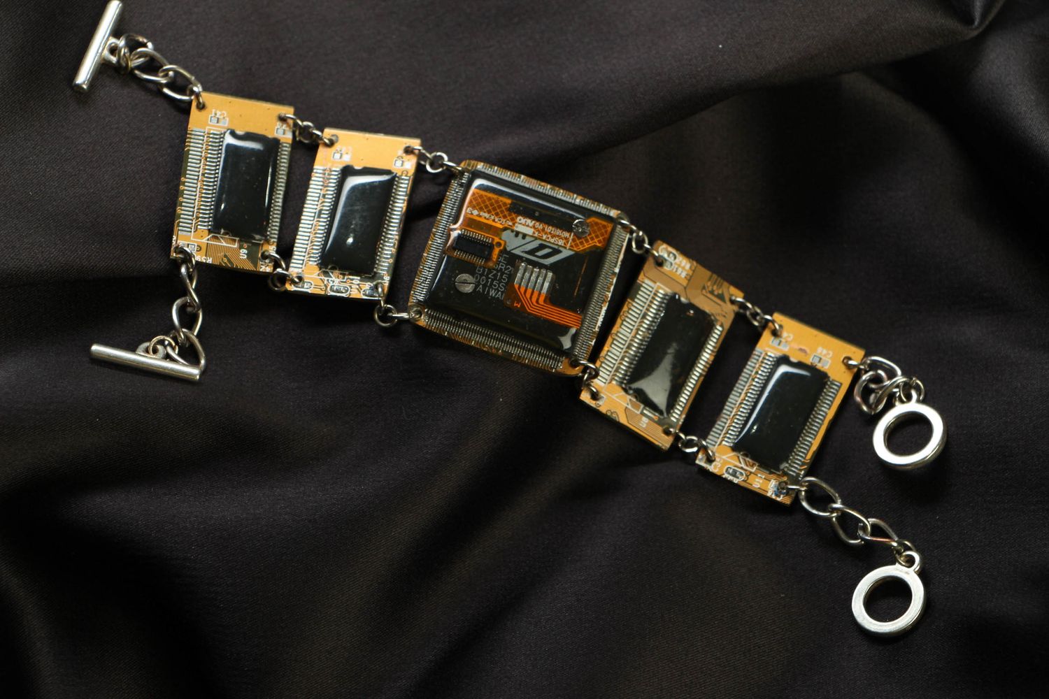 Cyberpunk Armband aus Metall foto 1