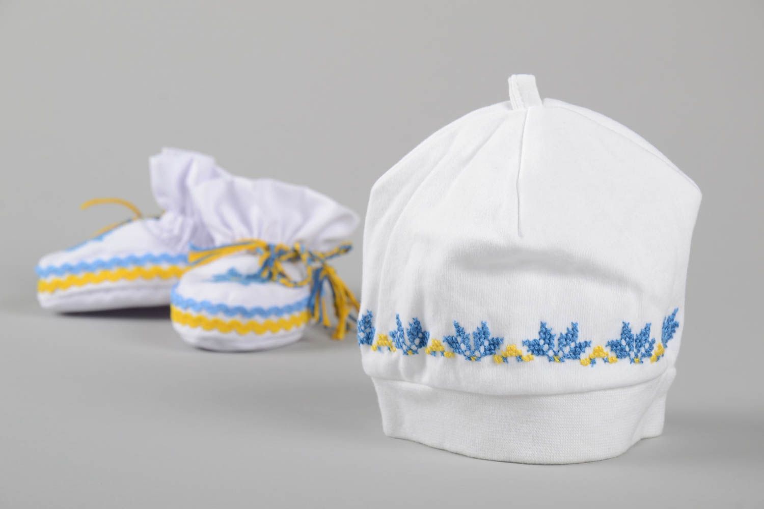 Handmade beautiful babies shoes designer cap for children stylish accessories photo 3