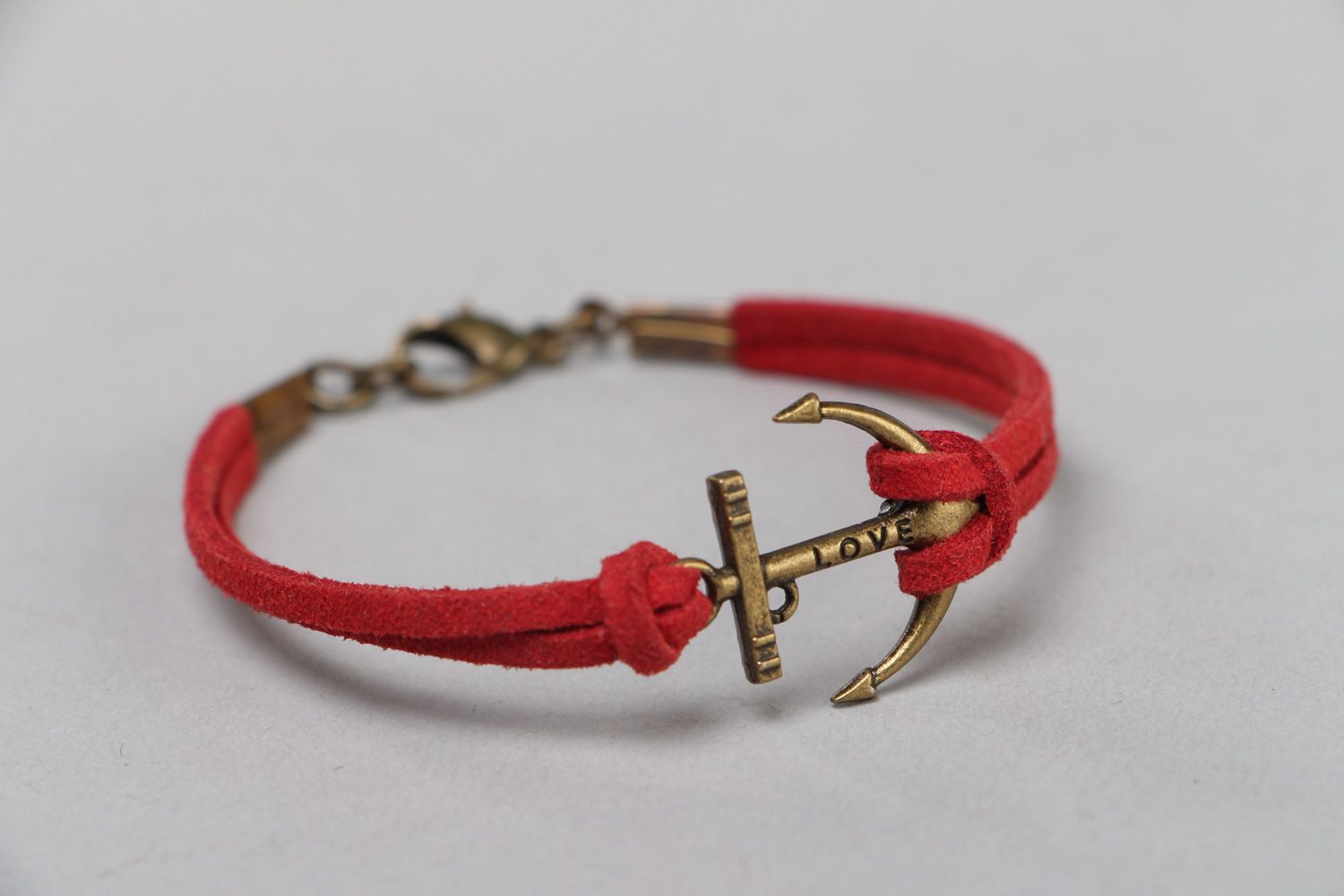 Bracelet tressé de daim artificiel rouge fait main avec ancre pour femme photo 1
