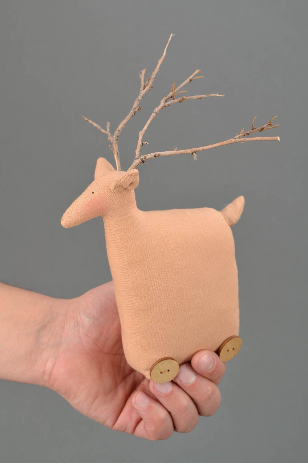 Cervo carino fatto a mano pupazzo di peluche giocattolo simpatico da bambini
 foto 2