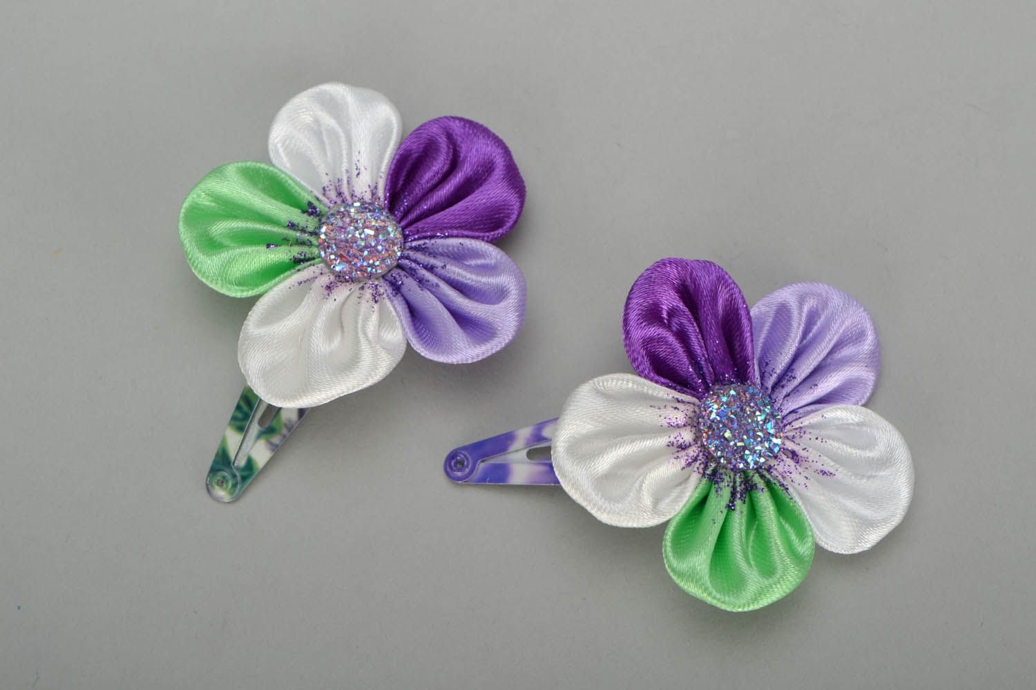 Set of hair clips with flowers  photo 4