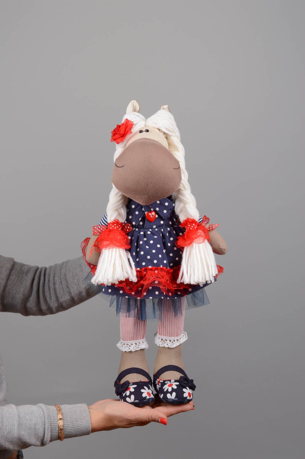 Textil Kuscheltier Pferd im Kleid grell schön modisch handmade für Kinder foto 5