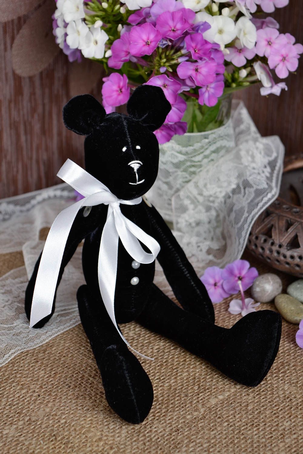 Jouet ours noir en velours Peluche faite main avec noeud Décoration d'intérieur photo 1
