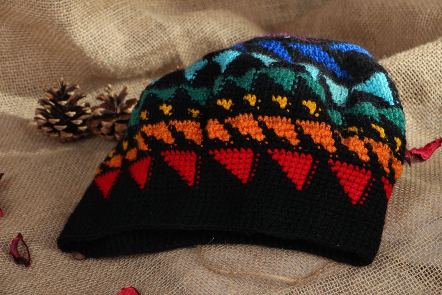 Bonnet tricoté fait main Triangles photo 5