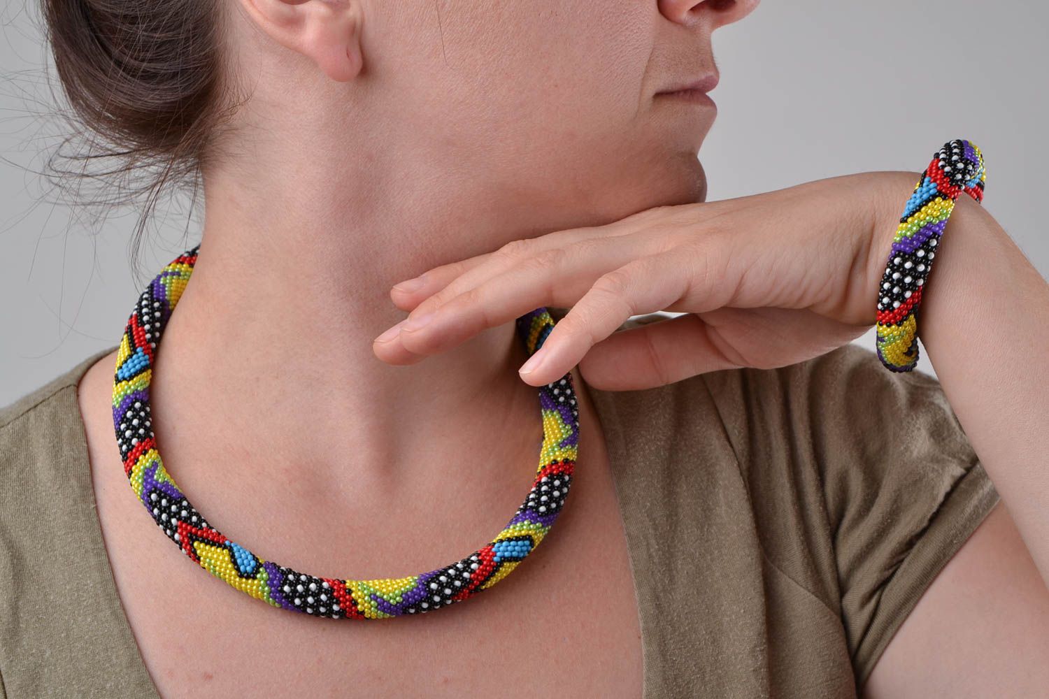 Collier spirale Bracelet fait main Cadeau femme multicolores perles de rocaille photo 1