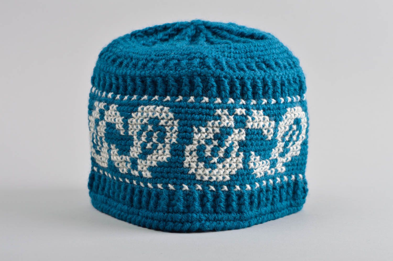 Вязаная шапка ручной работы мужская шапка красивая зимняя шапка голубая фото 4