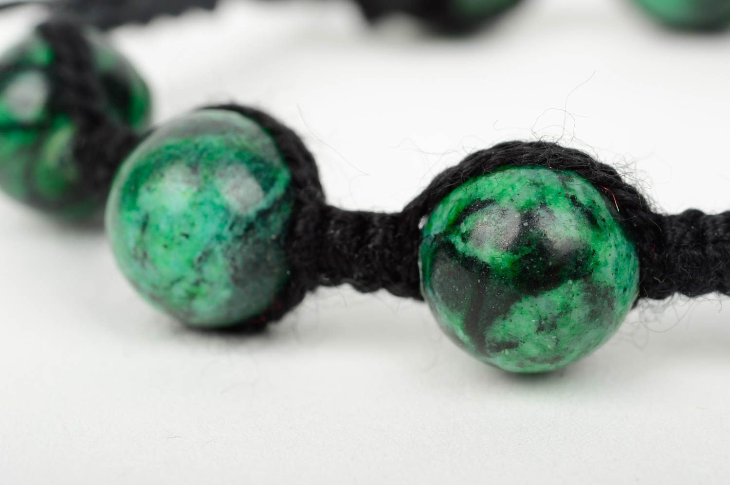 Bracelet textile Bijou fait main perles de malachite vertes Accessoire femme photo 3