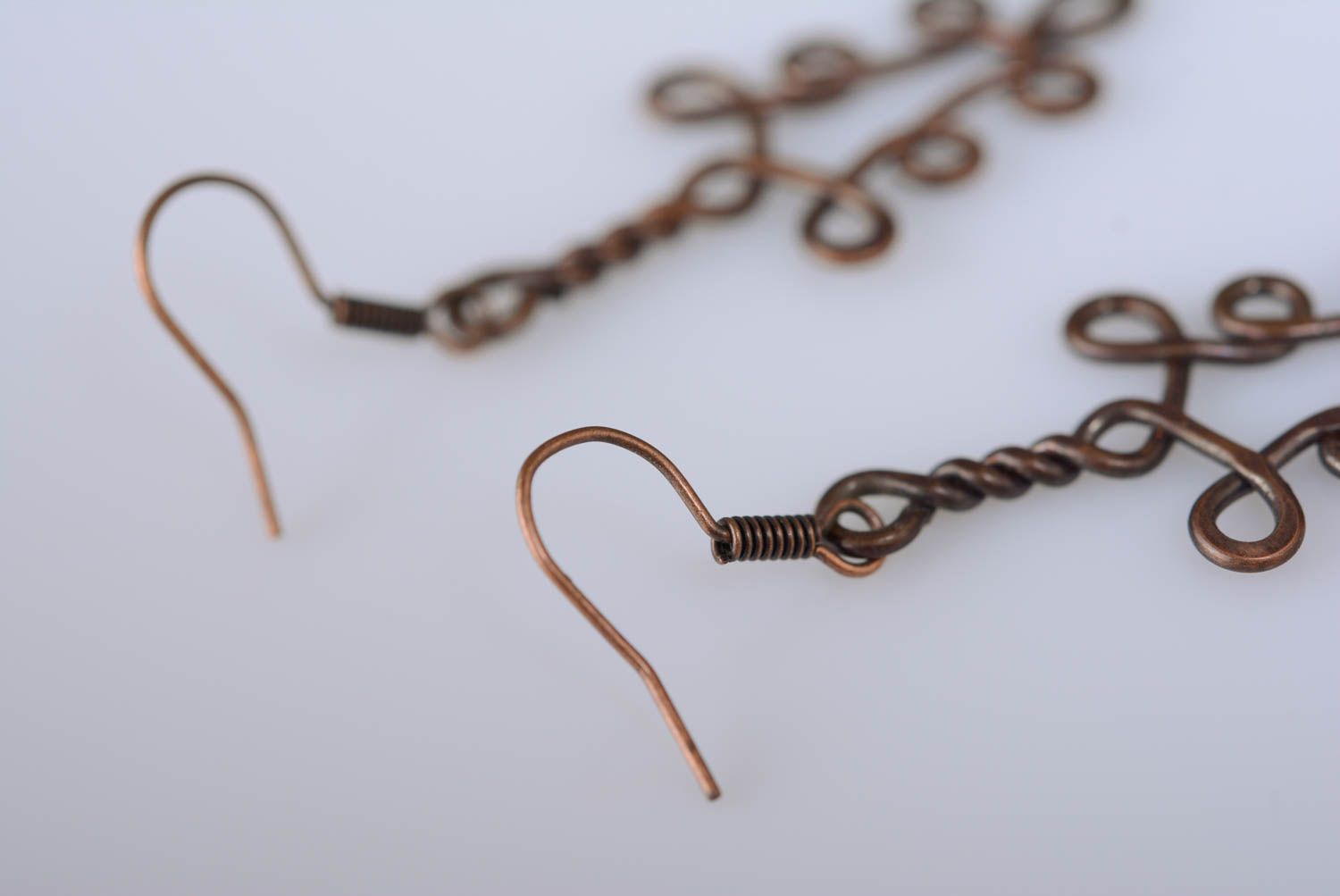 Handgemachte Designer lange Ohrringe aus Kupfer in Wire Wrap Technik für Damen foto 5