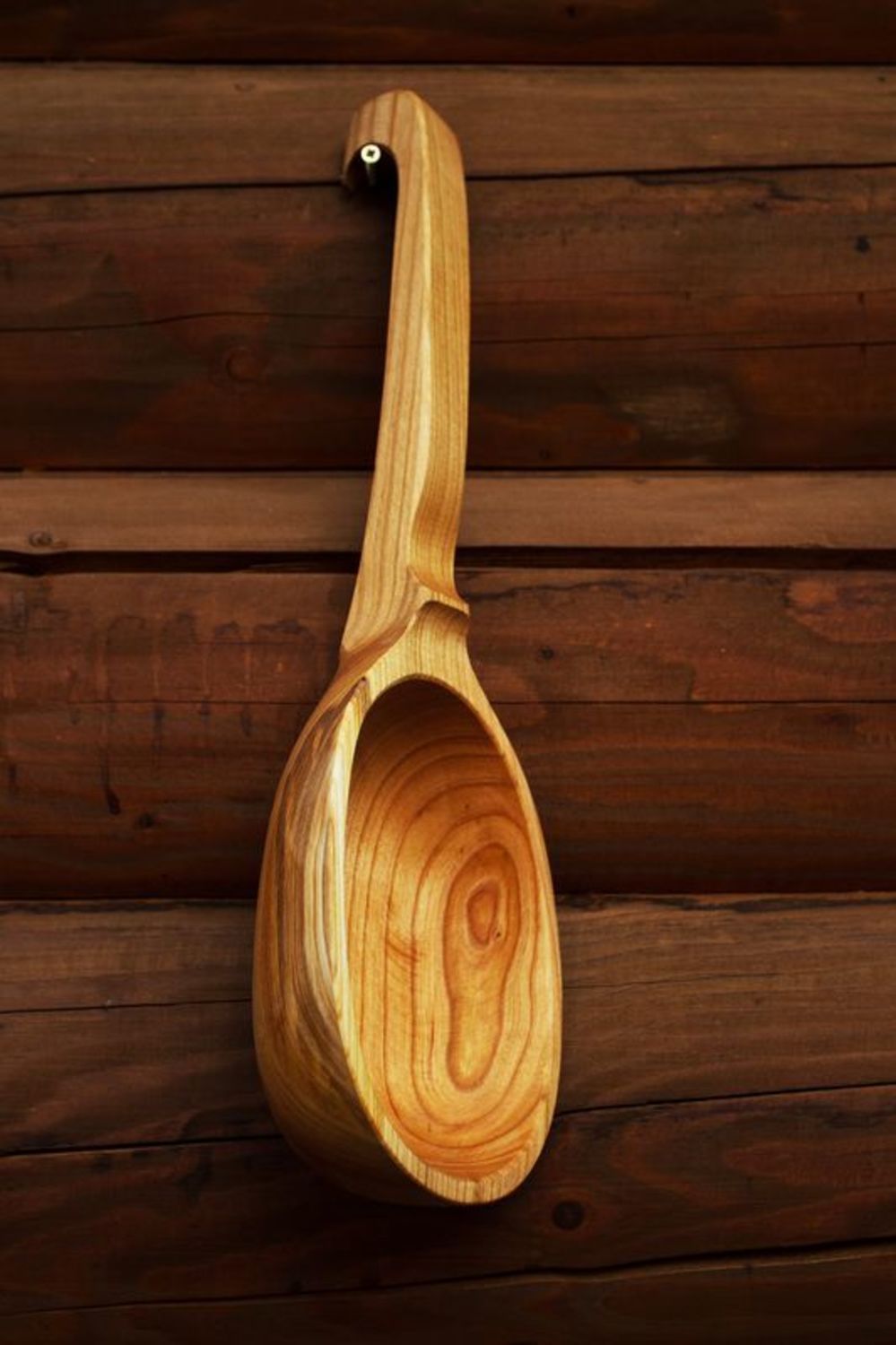 Wooden scoop for bath photo 1