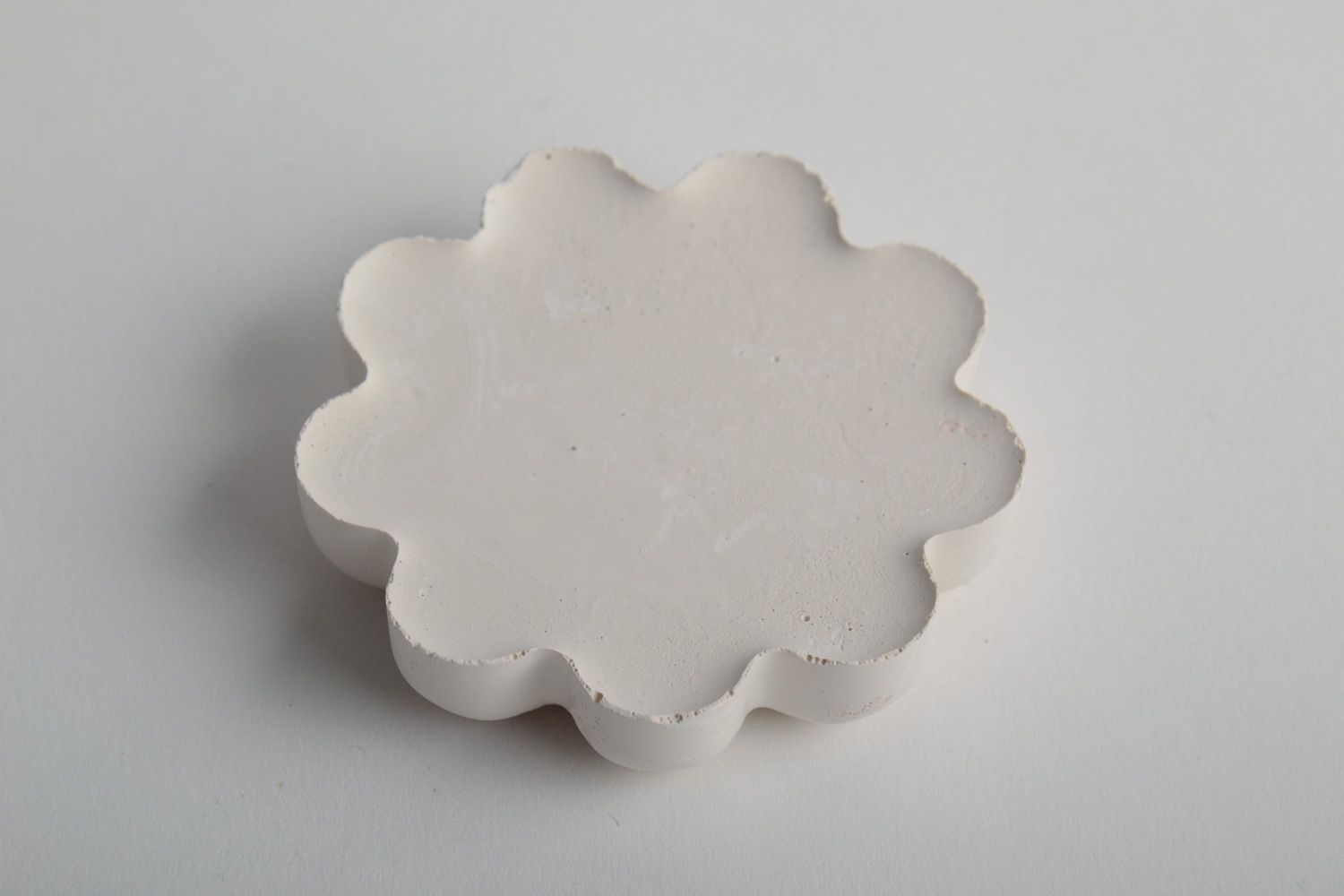 Handmade small volume unpainted plaster craft blank for decoration Flower photo 3