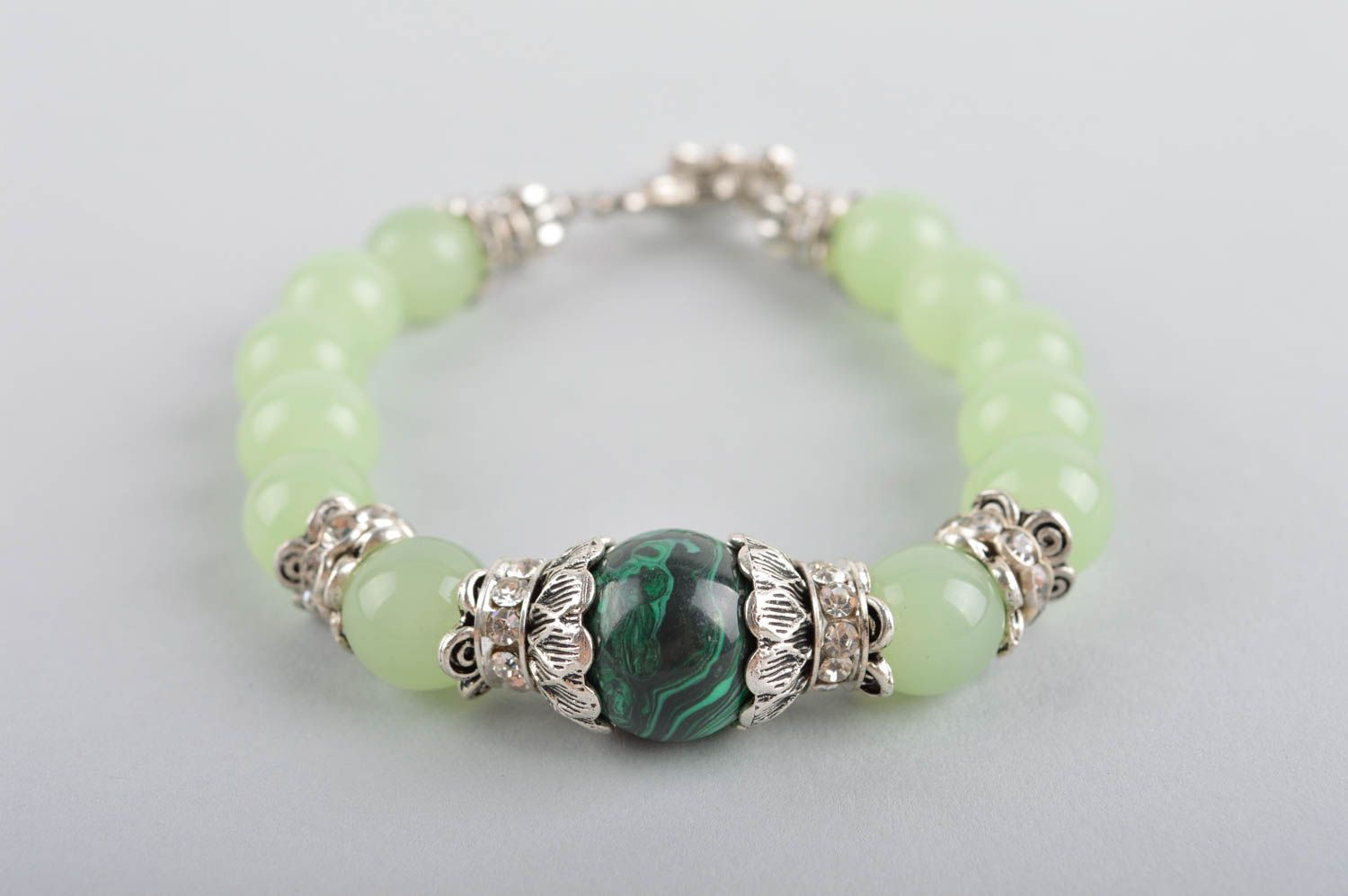 Bracelet en pierres Bijou fait main vert malachite cristaux Accessoire femme photo 2