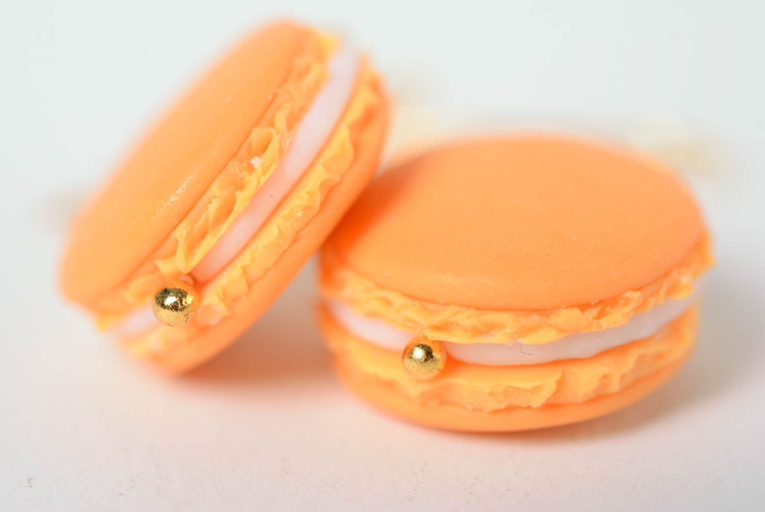 Originelle orange Damen Macarons Ohrringe aus Polymerton handmade foto 2
