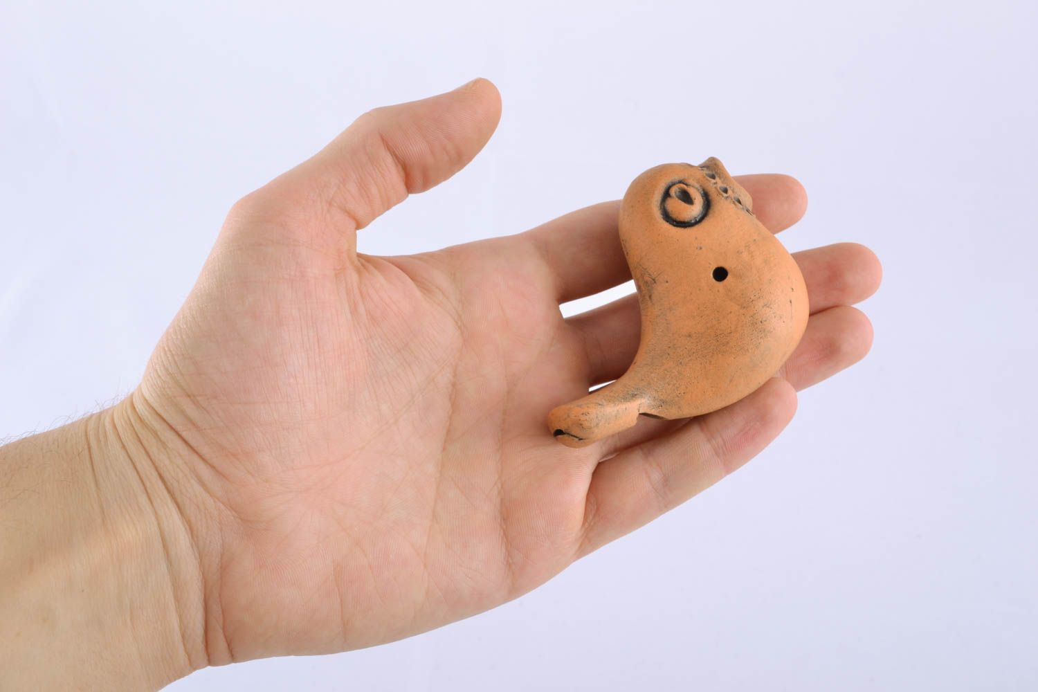 Глиняная свистулька игрушка в виде птички фото 4