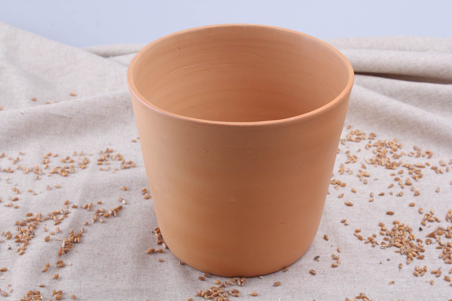 Ceramic pot for baking cakes photo 1