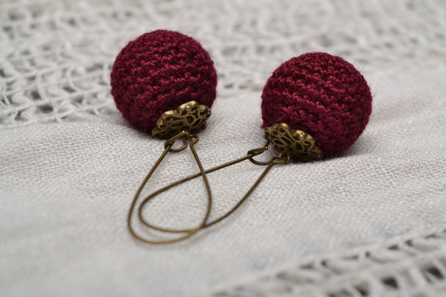 Round crochet earrings Cherries photo 1