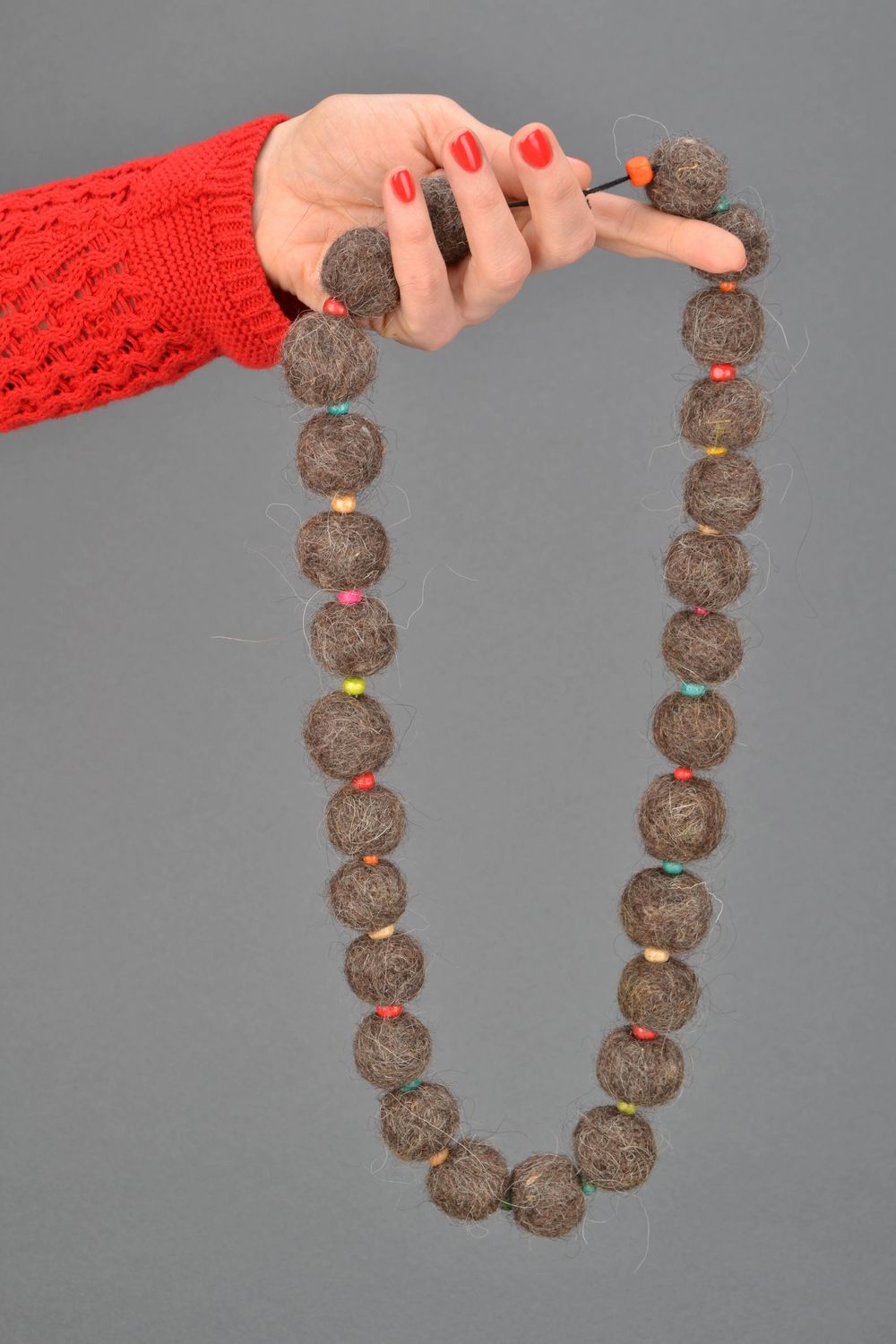 Wool felted bead necklace photo 2