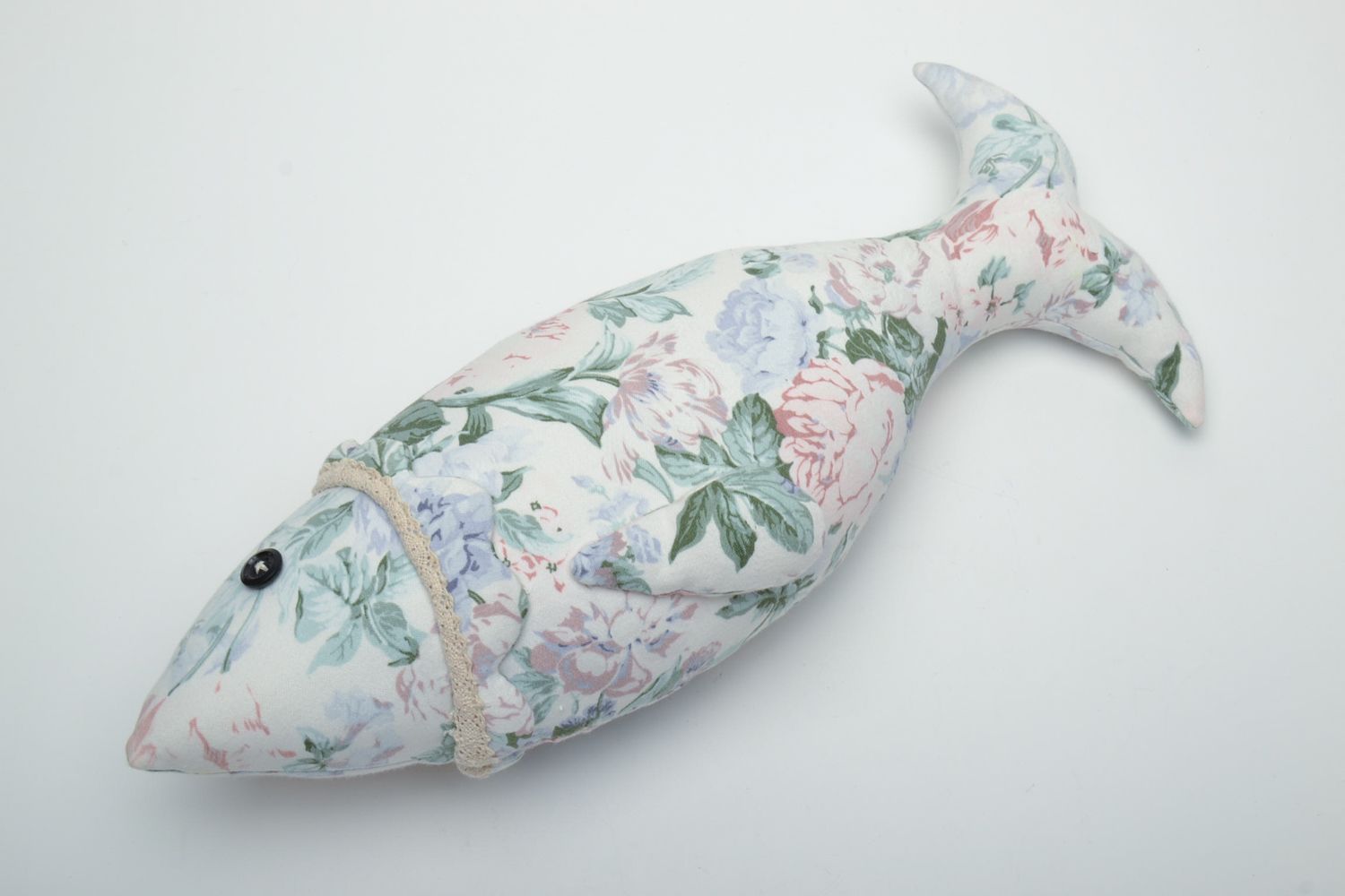 Мягкая игрушка рыба красивая с цветочным принтом  фото 2