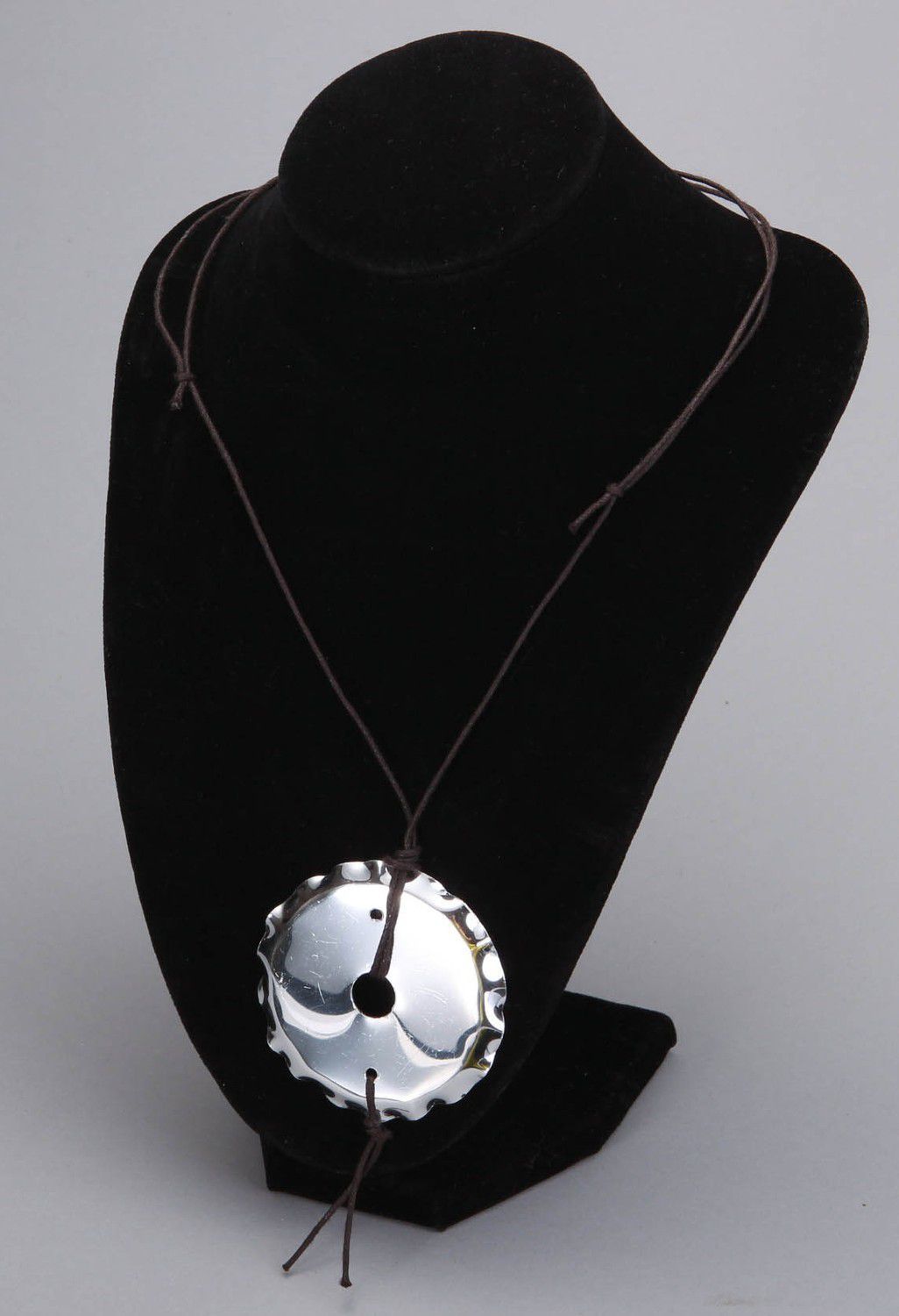 Necklace with metal pendant photo 3