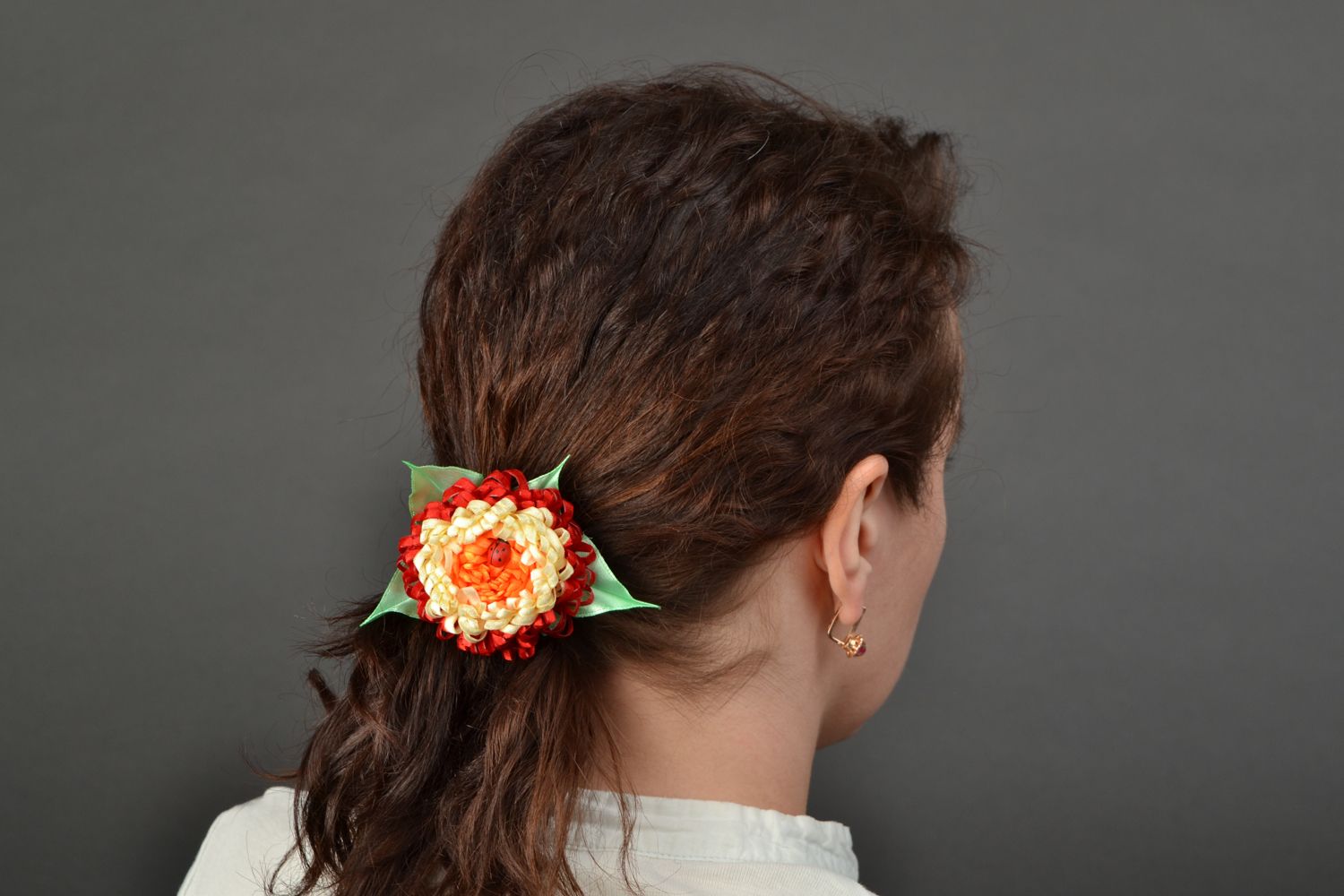 Élastique pour cheveux fait main en rubans de satin fleur multicolore petite photo 2