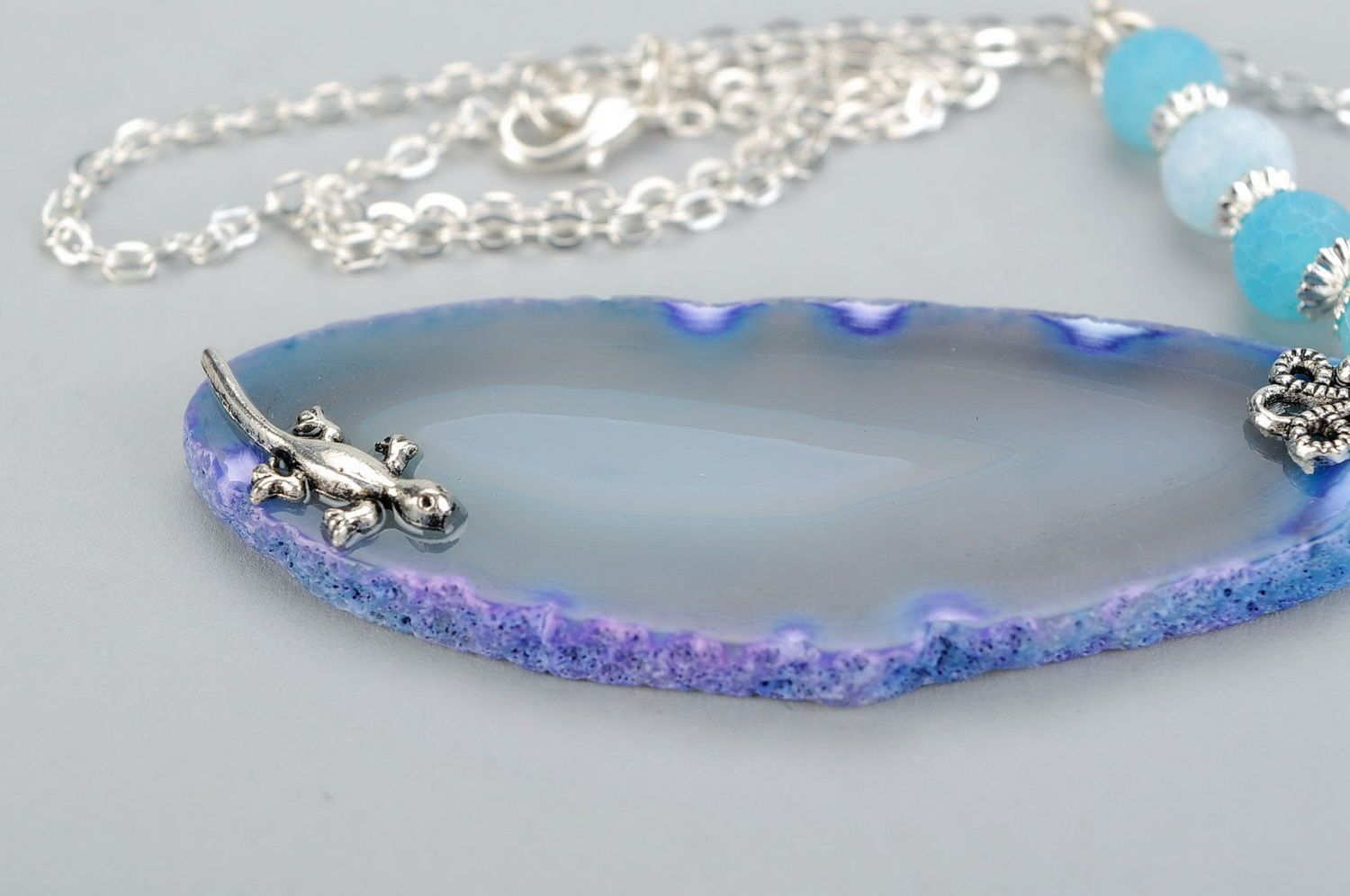 Pendant on a chain with agate photo 4