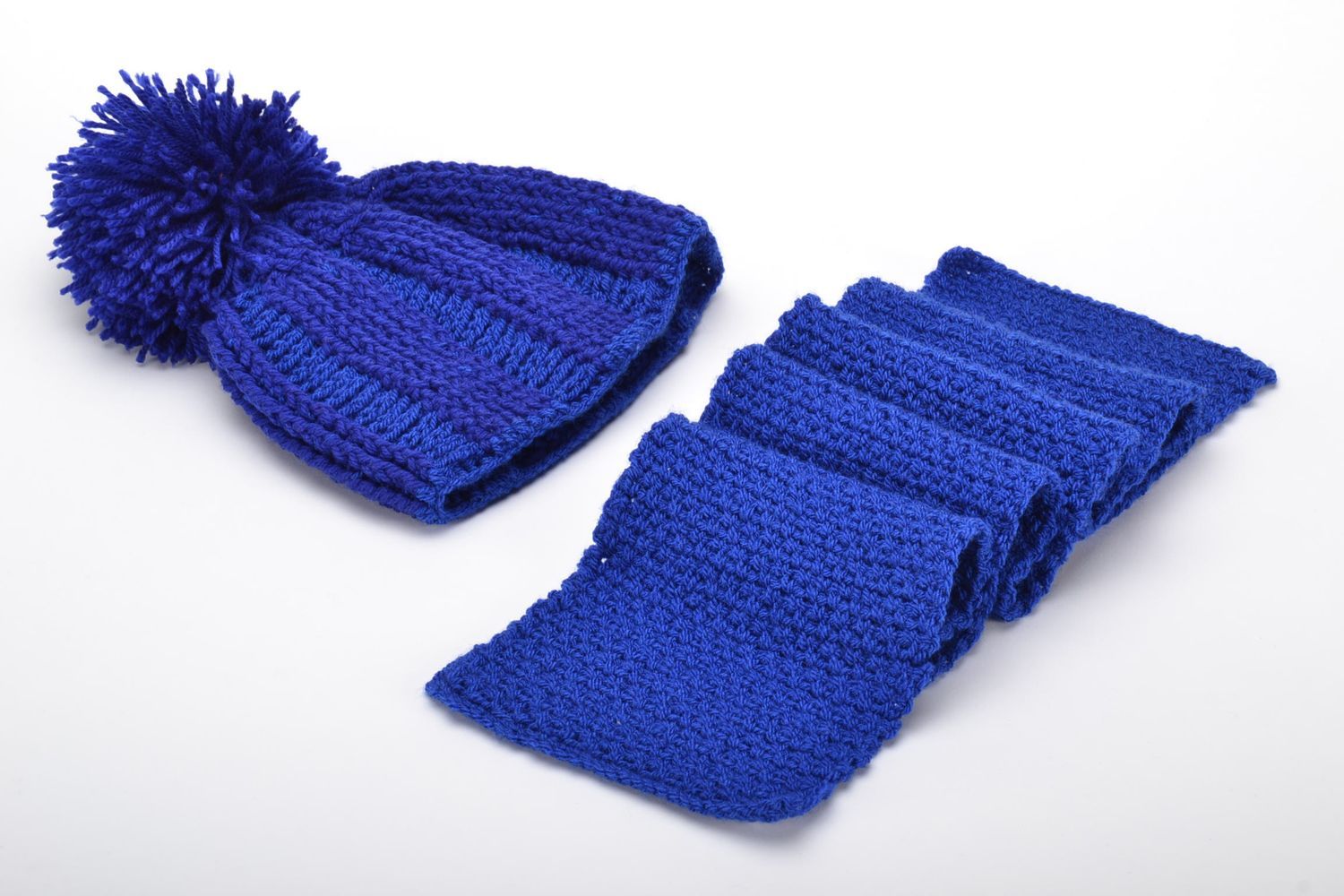 Bonnet et écharpe tricotés main originaux photo 3